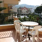 Sebnem & Lägenhetshotell Marmaris