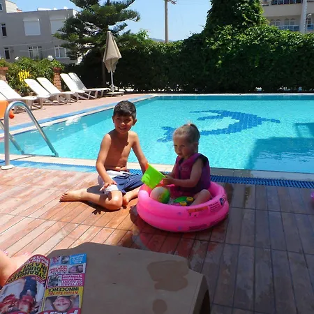 Aparthotel Sebnem & 3*