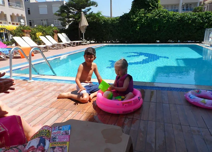 Apartmanhotel Sebnem & 3*