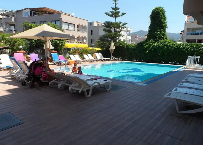 Sebnem & Apartmanhotel 3*