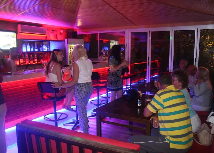Aparthotel Sebnem &